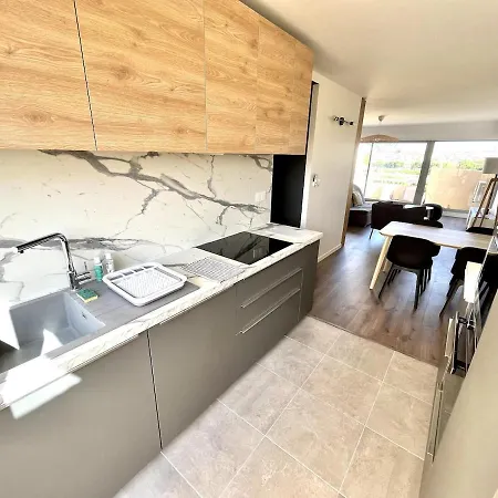 Free Parking - Air Conditioning - Wifi - Silent